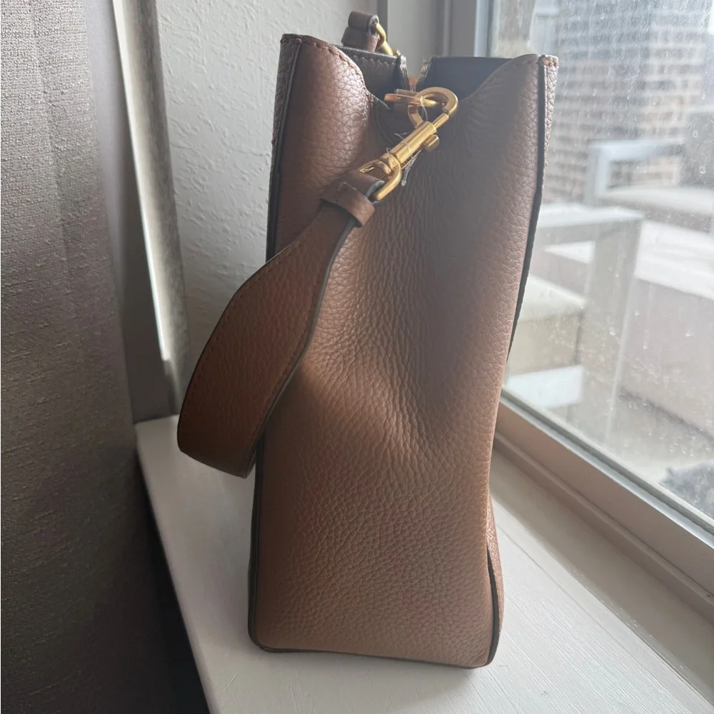 Tory Burch McGraw small bucket bag in moose - Picture 6 of 9